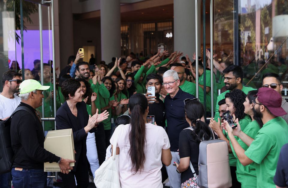 Apple opens first India store as fans show off vintage devices, take selfies
