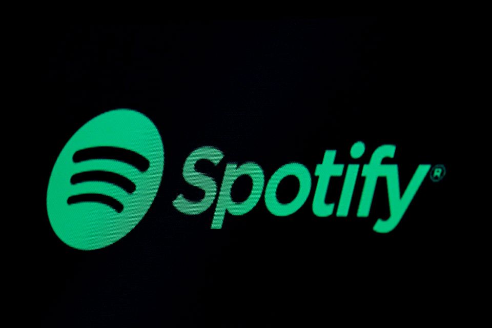 Spotify down for thousands of users