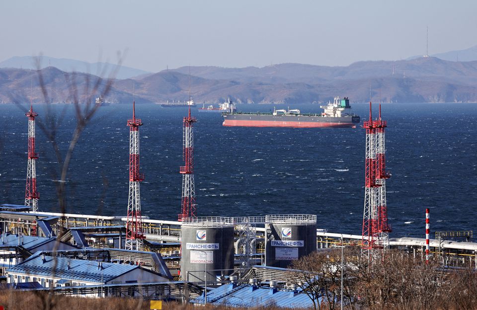 US warns companies over Russian oil price cap evasion via ESPO pipeline