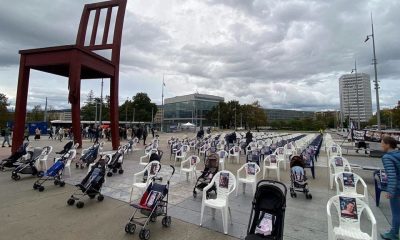 A group of Geneva citizens set up 222 empty chairs and strollers for children that symbolically represent hostages and missing people waiting to come home, following a deadly infiltration of Israel by Hamas gunmen from the Gaza Strip, on Place des Nations in front of the United Nations in Geneva, Switzerland, October 26, 2023. REUTERS/Cecile Mantovani/File Photo