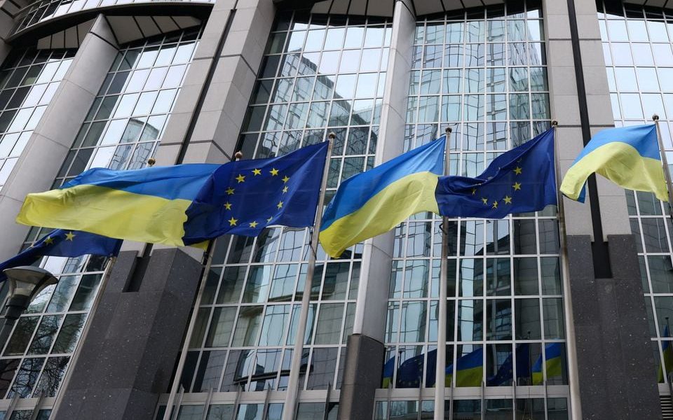 Flags of Ukraine fly in front of the EU Parliament building on the first anniversary of the Russian invasion, in Brussels, Belgium February 24, 2023. REUTERS/Yves Herman/ FILE PHOTO