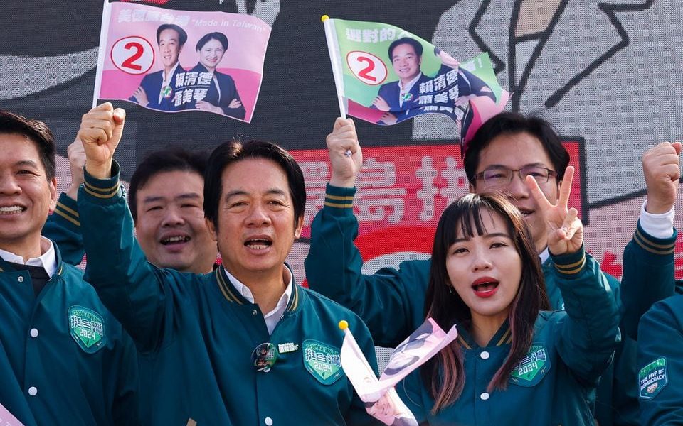 Lai Ching-te, Taiwan's vice president and the ruling Democratic Progressive Party's (DPP) presidential candidate gestures during an election campaign event in Kaohsiung, Taiwan December 22, 2023. REUTERS/Ann Wang