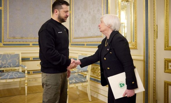 Ukraine's President Volodymyr Zelenskiy welcomes U.S. Treasury Secretary Janet Yellen, amid Russia's attack on Ukraine, in Kyiv, Ukraine February 27, 2023. Ukrainian Presidential Press Service/Handout via REUTERS/File Photo